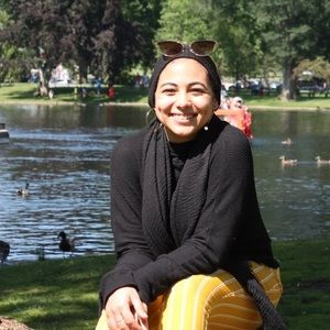 Meet your Posher, Aya